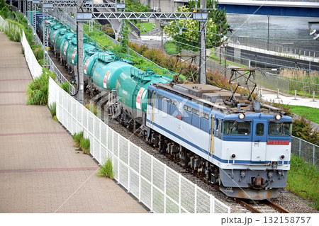東海道本線　桜木町－東高島　JR貨物　EF65-2075（新鶴見） 132158757