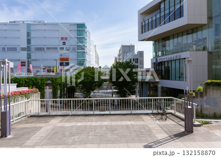 センター北駅の出口2から横浜歴史博物館やノースポートモール 132158870