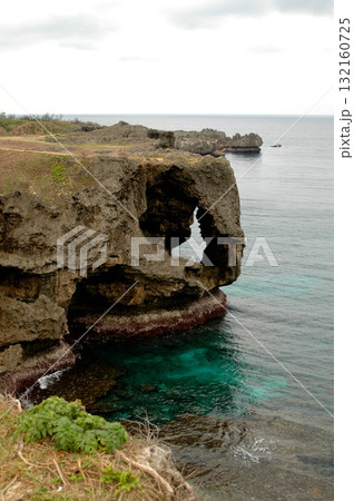 沖縄 万座毛 132160725