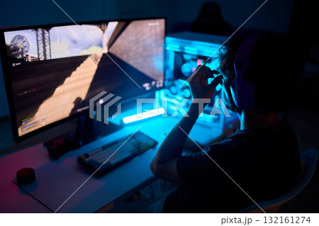 A Unique Gaming Setup Featuring Exceptional Arm Support Designed for Enhanced Comfort A Unique Gaming Setup Featuring Exceptional Arm Support Designed for Enhanced Comfort 132161274