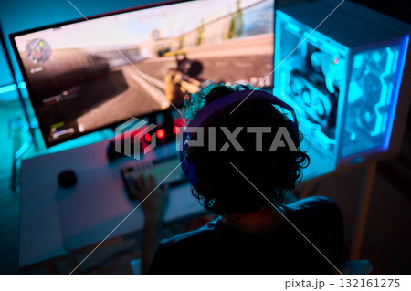 A Unique Gaming Setup Featuring Exceptional Arm Support Designed for Enhanced Comfort A Unique Gaming Setup Featuring Exceptional Arm Support Designed for Enhanced Comfort 132161275