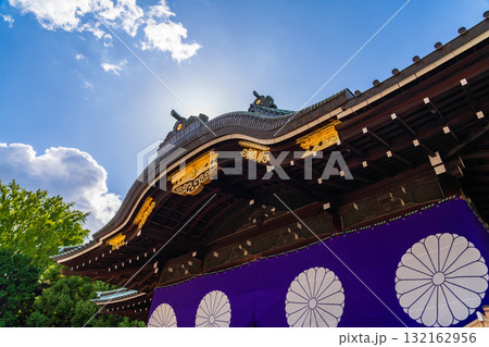 靖国神社　拝殿 132162956