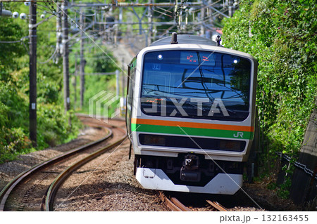 東海道本線　根府川－早川　JR東日本　E231系1000番台　U4編成（小山） 132163455