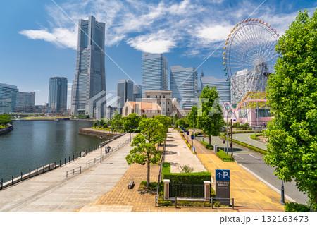 《神奈川県》横浜みなとみらい・運河パークの風景 132163473