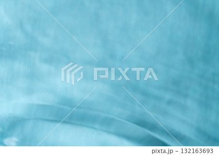 水面の波紋と水流のテクスチャ 水面の波紋と水流のテクスチャ 132163693