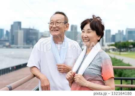 シニア　夫婦　ポートレート 132164180