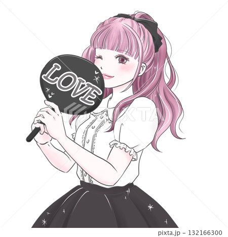 うちわを持って推し活を楽しむ女性ブラック うちわを持って推し活を楽しむ女性ブラック 132166300