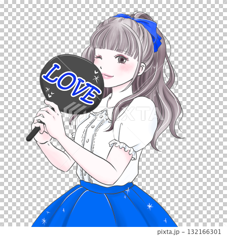 うちわを持って推し活を楽しむ女性ブルー うちわを持って推し活を楽しむ女性ブルー 132166301