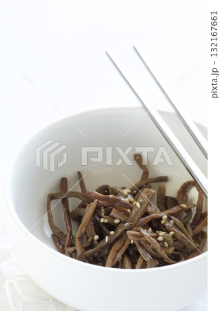 ゼンマイのナムル 132167661