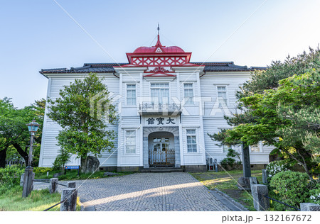 山形県鶴岡市　有形文化財の大寶館 132167672