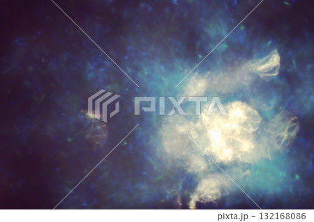 抽象的な光の背景装飾 星雲のような輝きのテクスチャ きらきら ボケた光 抽象的な光の背景装飾 星雲のような輝きのテクスチャ きらきら ボケた光 132168086