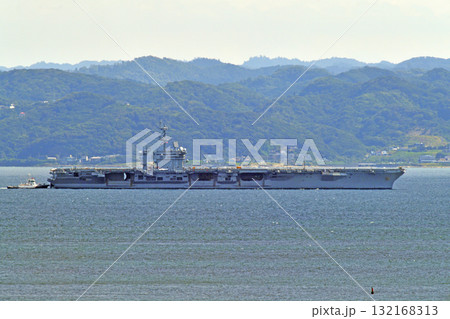 東京湾　浦賀水道　US NAVY　USS George Washington　CVN-73 132168313