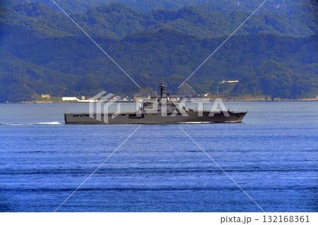 東京湾　浦賀水道　海上自衛隊　くにさき　LST-4003 132168361