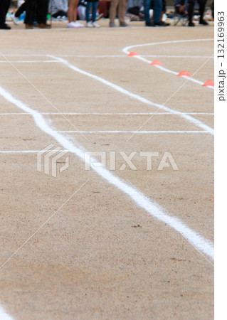 運動会の白線 運動会の白線 132169963