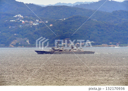 東京湾　浦賀水道　海上自衛隊　ゆうだち　DD-103 132170936