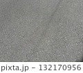 アスファルト　道路 132170956