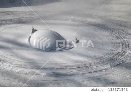 大地の芸術－別府・坊主地獄 132171548