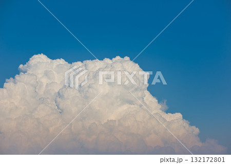 積乱雲 132172801