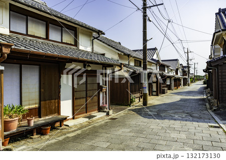 日向　美々津の町並み　石畳　宮崎県日向市 132173130