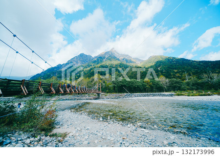 上高地の美しい風景 132173996