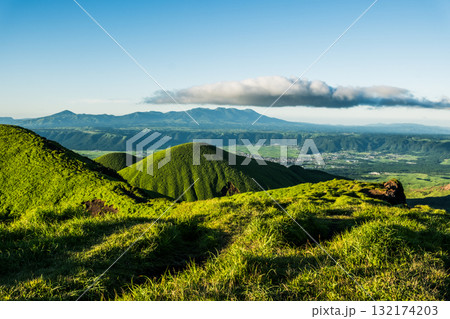 阿蘇の風景 132174203