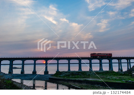 惣郷川橋梁－山陰本線の風景 132174484