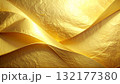 金色の波型の背景素材 132177380