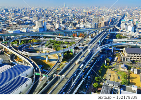 【大阪府】晴天の東大阪ジャンクション 132178839