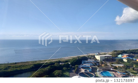 上空から撮影した海 上空から撮影した海 132178897