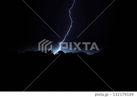 落雷　稲妻 132179189