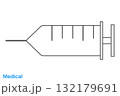 医療のシンプルアイコン　注射器 132179691