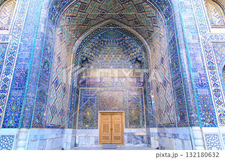 ウズベキスタンのサマルカンドのとても美しい街並み風景 ウズベキスタンのサマルカンドのとても美しい街並み風景 132180632