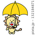 傘をさすライオン 132184871