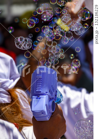 Soap bubble gun 132186229