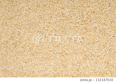 Sesame Seed Texture. Closeup of scattered sesame seeds 132187010