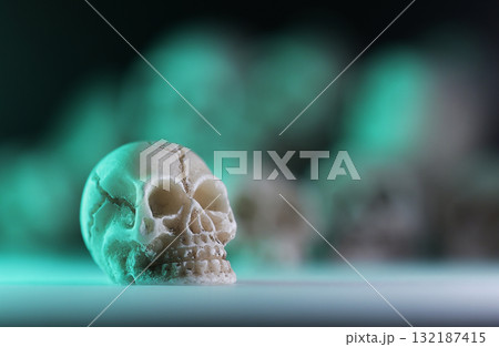Miniature skulls background. Skull background 132187415
