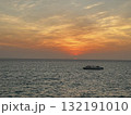海に沈む夕日 132191010