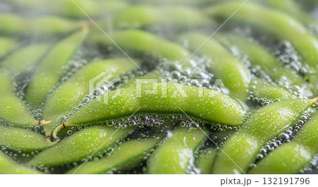 枝豆を茹でる 枝豆を茹でる 132191796