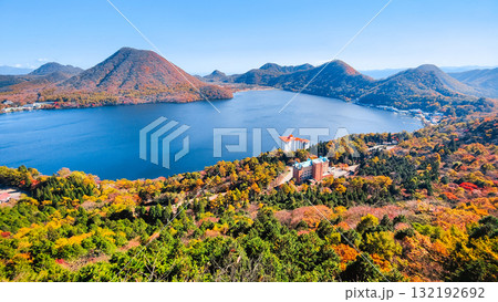 榛名山（秋）：掃部ヶ岳・硯岩からの眺め 132192692