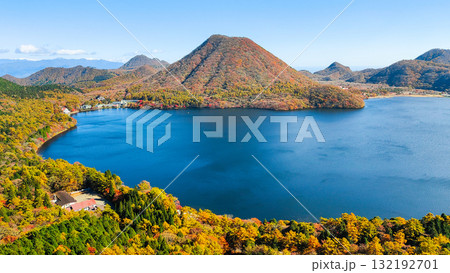 榛名山(秋):掃部ヶ岳・硯岩からの眺め 榛名山(秋):掃部ヶ岳・硯岩からの眺め 132192701