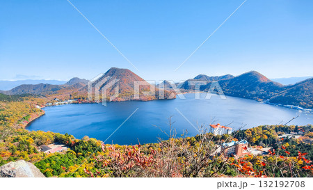 榛名山（秋）：掃部ヶ岳・硯岩からの眺め 132192708