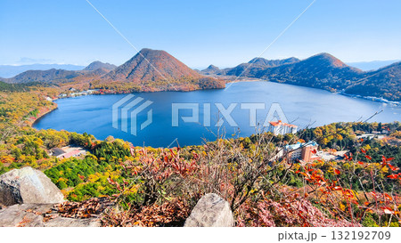 榛名山（秋）：掃部ヶ岳・硯岩からの眺め 132192709