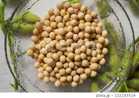 ボウルに入った大豆 132193514