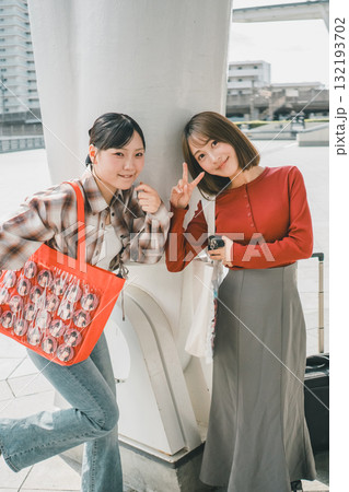 supporting my fave 132193702