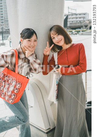 supporting my fave supporting my fave 132193703