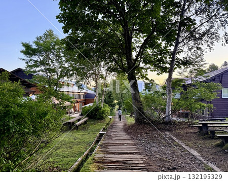 群馬・尾瀬沼と尾瀬ヶ原の間にある見晴の山小屋とキャンプ場 群馬・尾瀬沼と尾瀬ヶ原の間にある見晴の山小屋とキャンプ場 132195329