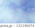 淡い青と紫のぼかし背景 132196074