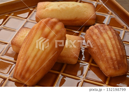 アンリシャルパンティエ　フィナンシェ　マドレーヌ 132198799