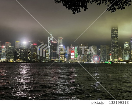 アベニュー・オブ・スターズから見た香港の夜景 132199318