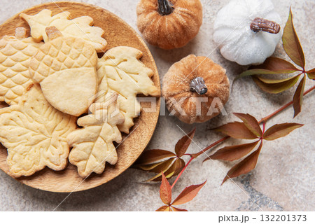 Autumn leaf and acorn cookies with festive pumpkins Autumn leaf and acorn cookies with festive pumpkins 132201373